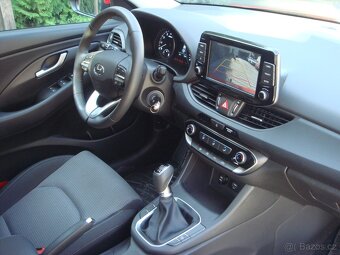 Hyundai i30 1.5i 80kw 2023 1500km nové v ČR - 14
