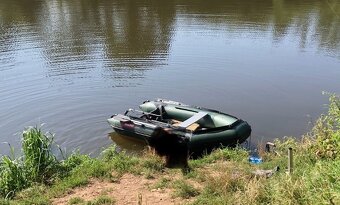 Nafukovací člun Boat 007  s přísl. - 14