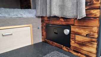 FORD TRANSIT CUSTOM - 14
