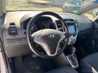 Hyundai ix20 1.6 i 92kw Automat 1.Majitel extra výbava - 14