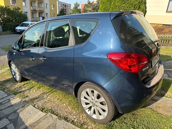 Opel Meriva 1,4 turbo / 88 kW modrá - 14