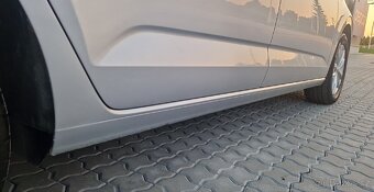 VW Touran 2.0Tdi 110kw, r.v.2019, servis za 54.tis.kč - 14