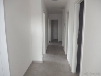 Pronájem bytu 4+kk s terasou a parkováním v Turnově. - 14