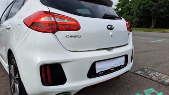 Kia Ceed 1.6 GT line, jen 65tkm, 2x alu, 1. majitel, TOP - 14
