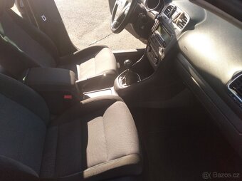 Volksvagen Golf Style 2.0 Tdi kombi - 14