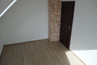 Pronájem novostavby domu 5+kk 160m2, Plzeň-Skvrňany - 14