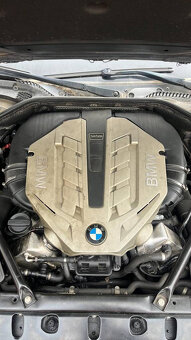 BMW 7 4,4 V8 32V Bi-Turbo - 14
