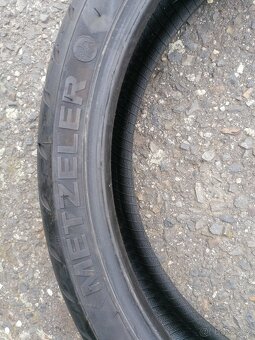 Prodám gumy na dojetí, silnice 180/55 ac190/55 R17 - 14