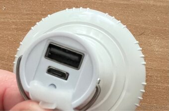 Přenosná dobíjecí lampa - 14