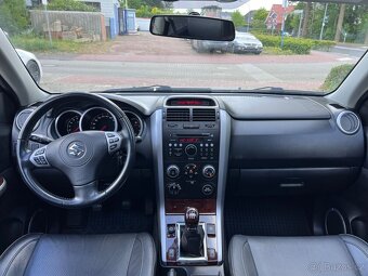 Suzuki Grand Vitara 2.0i Comfort+ benzín 103kw - 14