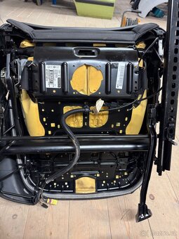 Audi A3 8P, 5d, sedačky - 14