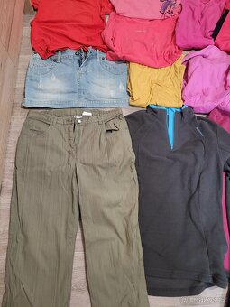 Pěkný balík 25 ks,cena za vše,kalhoty,trička,sukně,mikinyS/M - 14