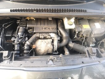 Peugeot 5008 1.6 HDi - 14