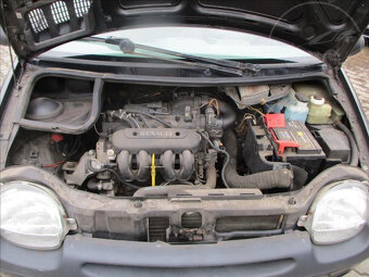 Renault Twingo 1,2 i POSILOVAČ ŘÍZENÍ - 14
