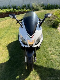 Aprilia SRV 850 - 14