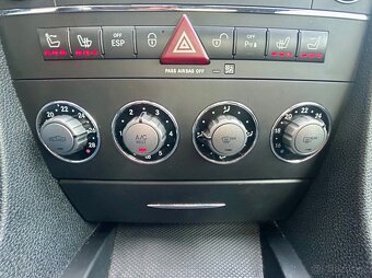 MERCEDES SLK 200K 135KW MANUÁL KŮŽE-Bi XENON-VYHŘEV-2010 - 14