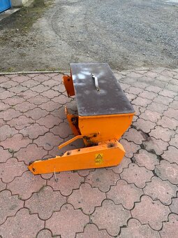 Zahradní traktor ISEKI CM 6220 H+rozmetadlo AKS 80+radlice - 14