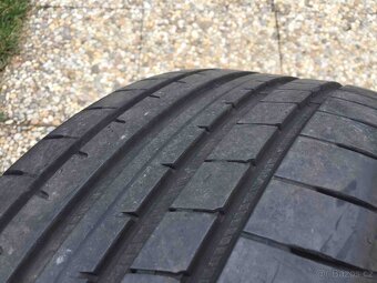 1ks letní pneu Goodyear 235/45/18 Eagle F1 DOT 2721 - 14