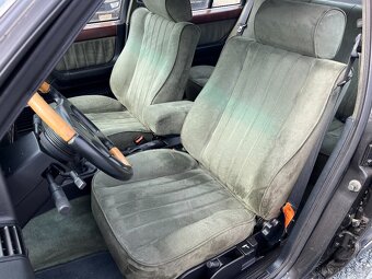 Lancia Thema 2.8 V6 Limited - 14