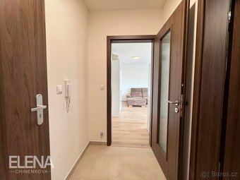 Pronájem bytu 1+kk 34 m² Sochorcova, Praha - Háje - 14