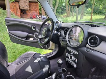Mini Cooper Clubman - 14