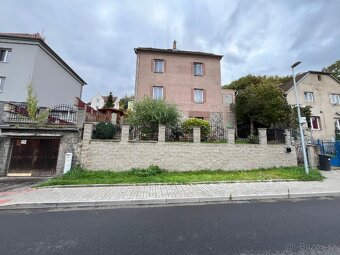 Rodinný dům 180m² 4+1 s garáží, altánem, zahrada 725m² - 14