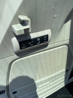 Lancia Voyager - 14