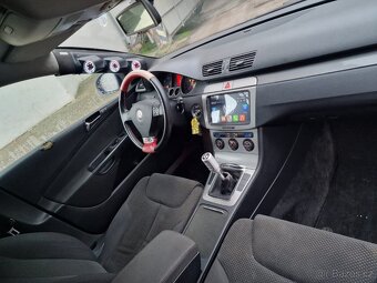 Volkswagen  Passat combi 2.0 TDI 103Kw, r.v 2006, stk do - 14
