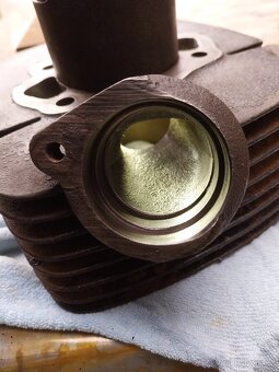 Válec  ČZ 175/477 - 14