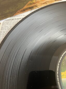 KISS – Hot In The Shade - 14