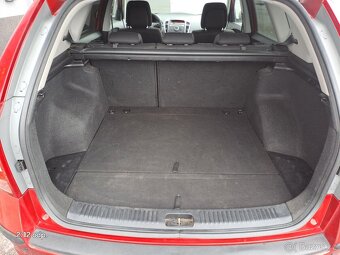 KIA CEED 1.4i combi  66kW r.10 135000km-DOLOŽENO, TAŽNÉ - 14