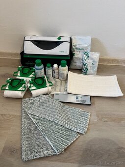 Vorwerk VK200 s bohatým příslušenstvím - 14