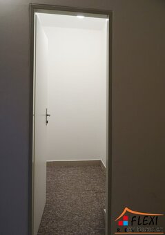 Pronájem prostorného bytu 1+kk s lodžií, 34 m2, Ostrava - Bě - 14
