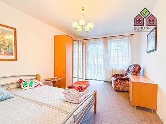 Víceúčelový areál, RD, kanceláře, bazén, vedlejší stavby, pa - 14