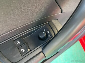 Audi A1 1.4, 90 kW, Automat, Výhřevy - 14