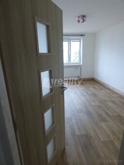 Pronájem bytu 2+1 s balkonem, Náměšť nad Oslavou - 14