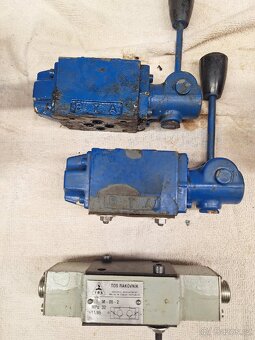 Hydraulická čerpadla, rozvádeče - 14