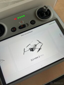 Ovladač DJI RC. - 14