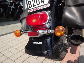 Suzuki C800 Intruder - 14