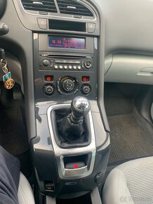 Peugeot 5008 1,6 HDI 82 KW r.v. 2011 7 míst . - 14