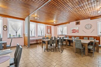 Prodej restaurace, 300 m2 - Moravská Nová Ves, ev.č. 00024 - 14