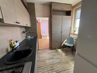 Prodej bytu 3+1, 80m2, lodžie 12m2, zděné jádro, Pardubice-D - 14
