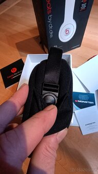beats. solo 1.0.0 by Dr. Dre - original - 14
