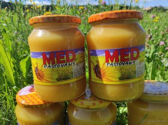 MED  AKÁTOVÝ - 14