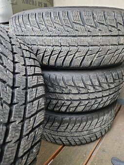 SUV 4x kola zimní Nokian 215/65 R17 103H XL - 14