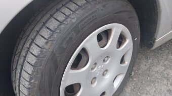 Peugeot 207 1,4 benzín - 14