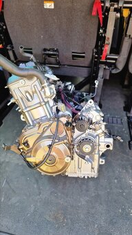 Motor Honda afrika twin 1100 najeto 800 km - 14