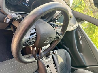 Hyundai i30 Fastback 1,6 CRDi N-line - 14