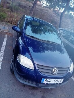 VW Fox 1,2i na dodělání nebo ND po ťukanci na bok, r.v 08 - 14