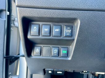 Nissan X-Trail 2,0 dci 4WD TEKNA záruka / 2019 - 14